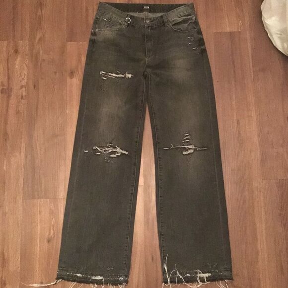 Neuw Black Relaxed Distressed Jeans - Picture 1 of 9